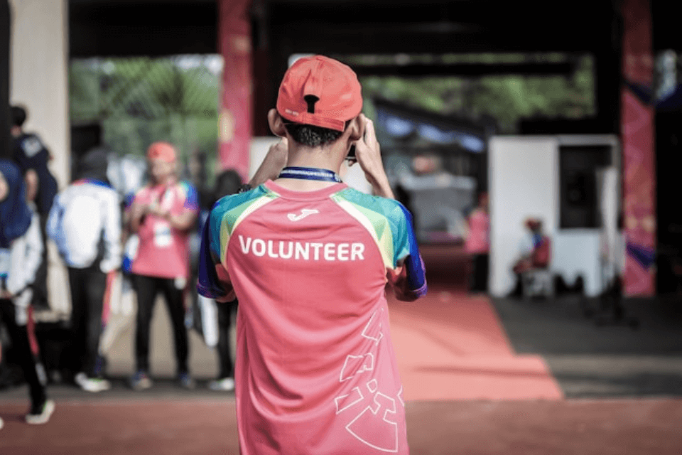 volunteer at race